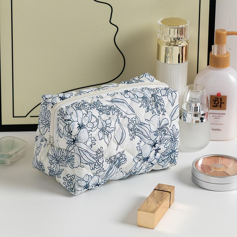 Floral Print Travel Portable Minimalist Large Capacity Soft Storage Makeup Bag