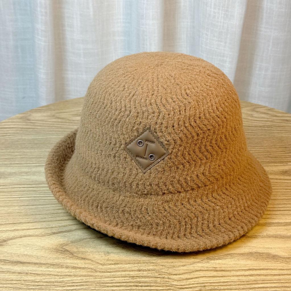 Autumn and Winter Versatile Leather Label Fisherman Hat Stylish and Fashionable Bucket Hat Foldable Warm and Windproof In Winter