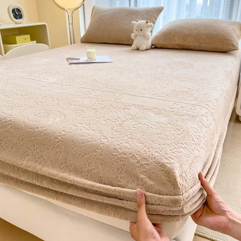 Winter thickened small fresh carved milk fleece fitted sheet flange coral fleece mattress protective cover