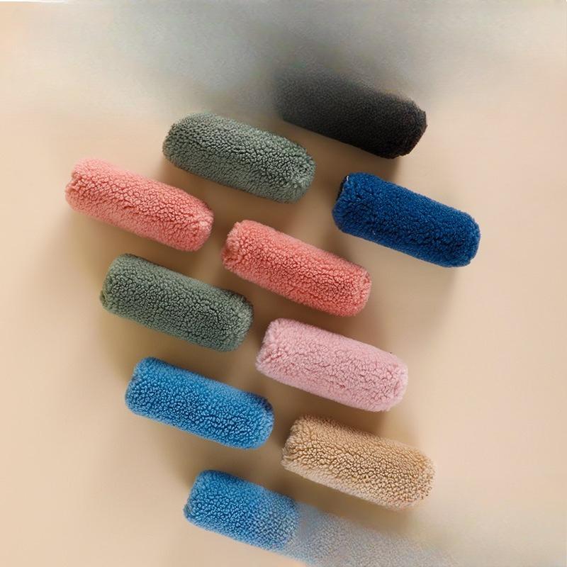 New Granular Fleece Imitation Plush Handle Cover, Anti-slip, Hand Protection and Warmth Universal for Electric Bikes, Motorcycles and Tricycles
