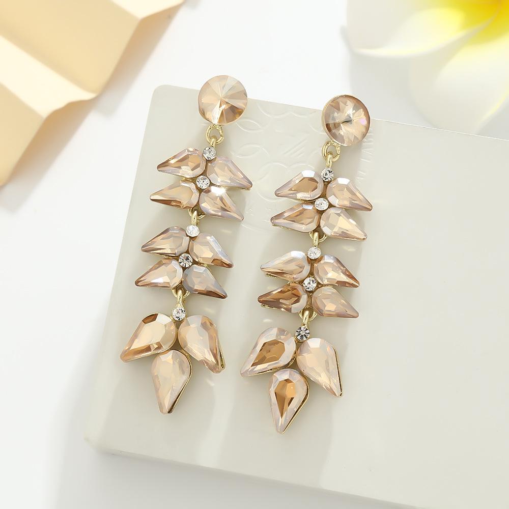 Exquisite Teardrop Leaf Earrings with Inlaid Diamonds – Unique and Stylish Statement Pieces Alloy + Rhinestone