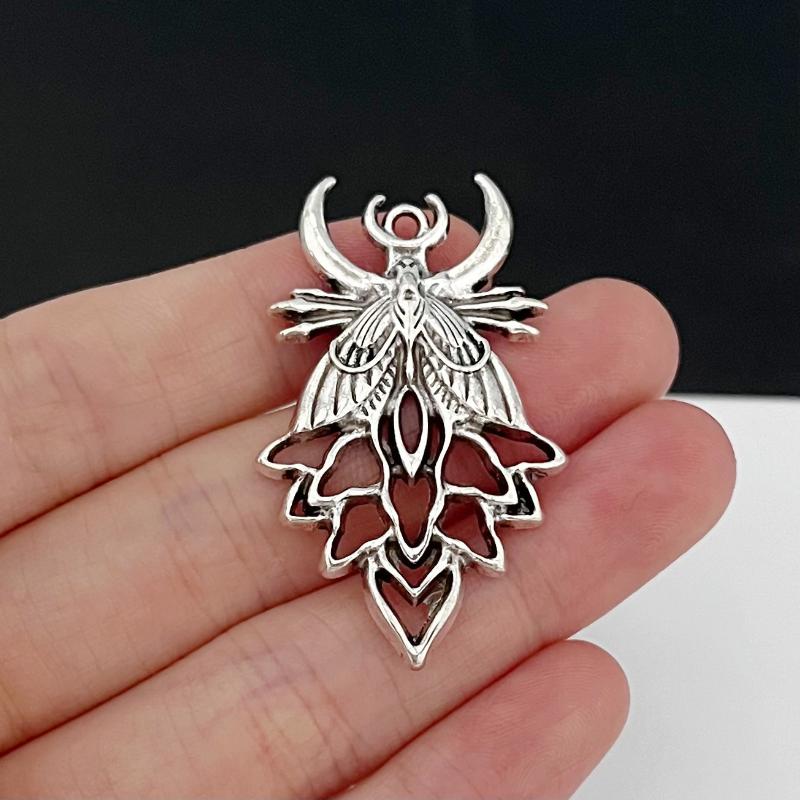 5 Pezzi Fascino Pipistrello Vampiro Gotico Pipistrello Retrò Ciondolo di Halloween Fascini di Design Per la Realizzazione di Gioielli Componenti per Gioielli Fai da Te
