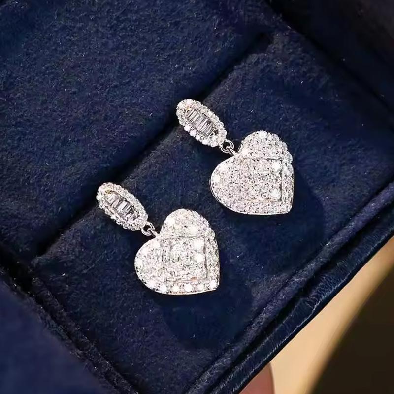 Huitan Luxury Love Heart Dangle Earrings Female Wedding Accessories Shiny Cubic Zirconia Ear Pendants Zircon for Engagement