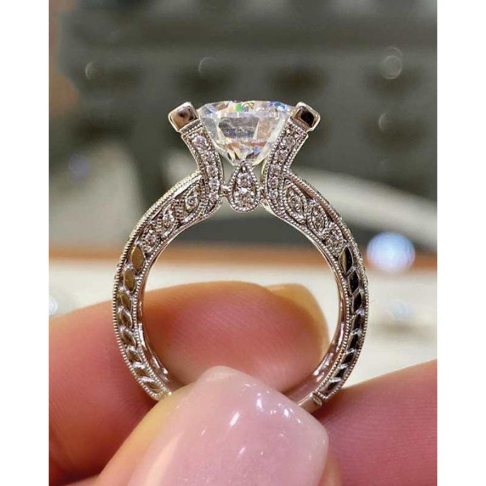 Luxury Full Diamond Rings for Women Sparkling Zirconia Engagement Party Rings