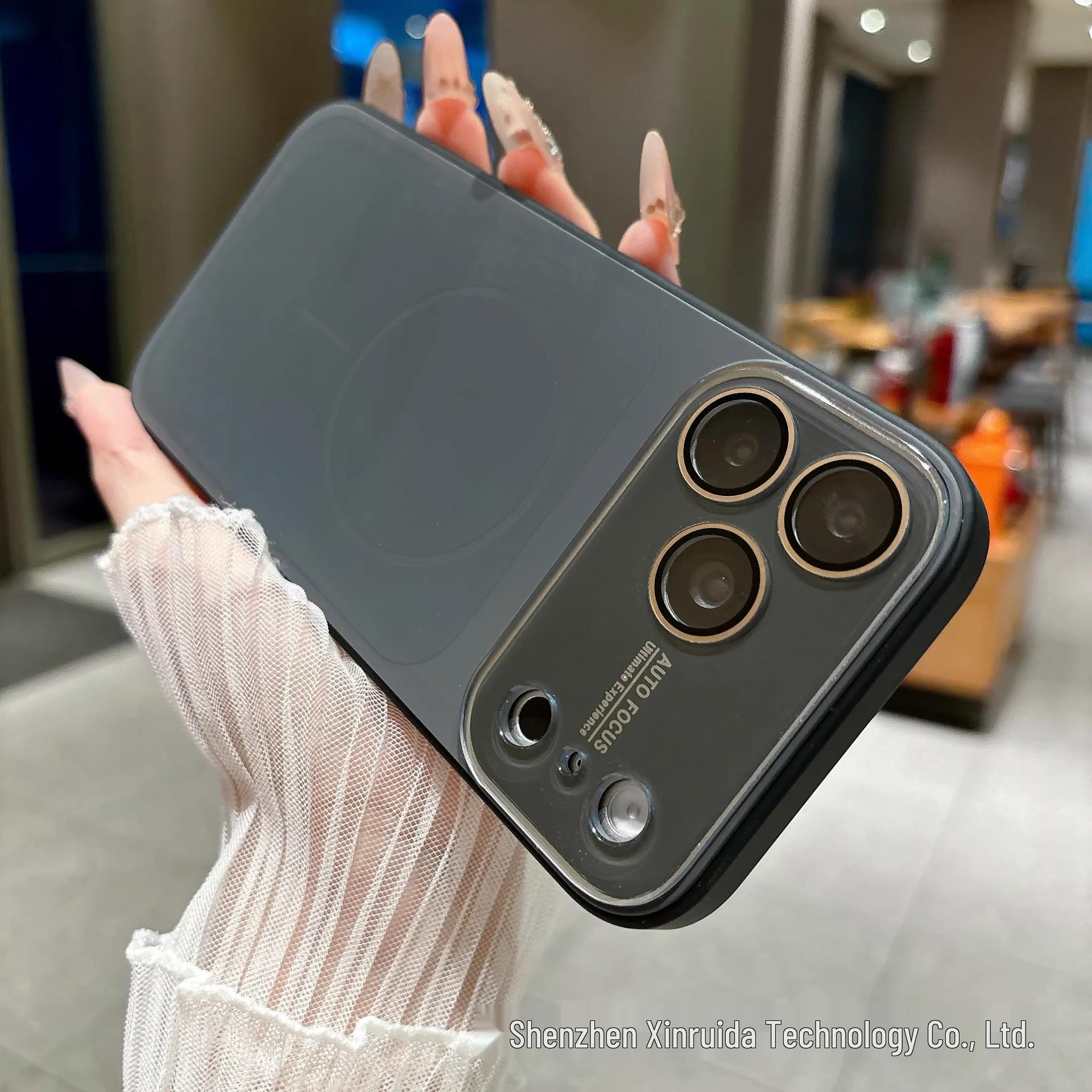 

iPhone 17 Pro Max Dual-Color Magnetic Silicone Case - Full Coverage, Drop-Proof Protection 17 Pro