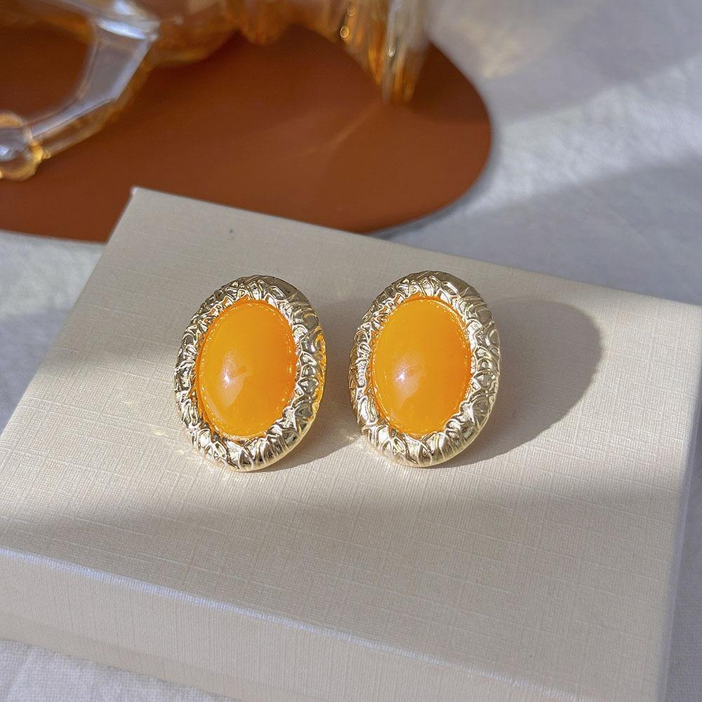 Retro Temperament Orange Yellow Oval Gold Color Cloud-patterned Trim Stud Earrings for Women Fashion Luxury Jewelry Accessories