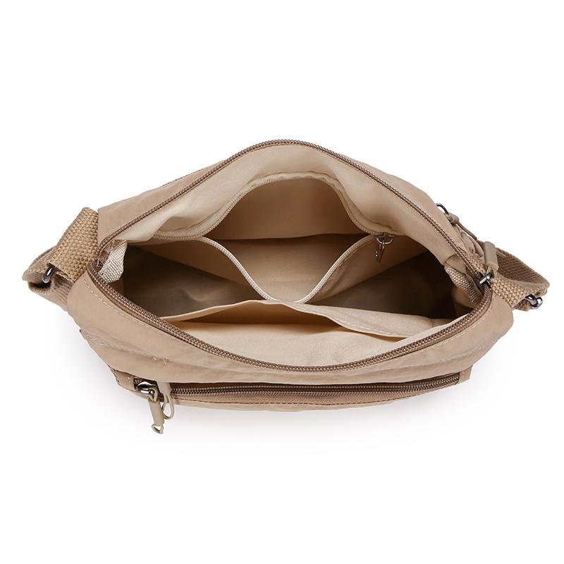 Lightweight Crossbody Bag Women's Multi-compartment Shoulder Bag Commuter Bag For Middle-aged Mothers