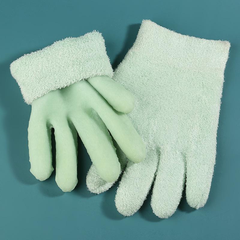 Moisturizing & Rejuvenating Essential Oil Foot Mask with Heel Gel Socks