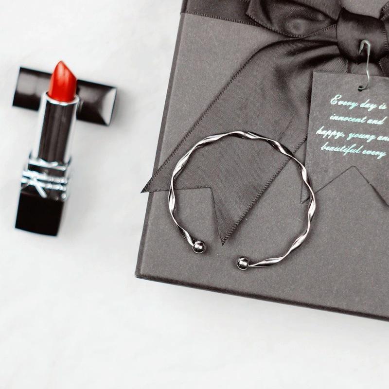 Silver Double Ring Blessing Bracelet: Sleek Ins Style, Niche Design, High-End Women's Accessory