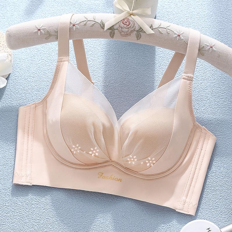 Hole cup breathable without steel ring adjustment bra cover gathered to prevent sagging can be large and small chest