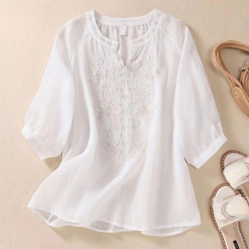 New Shirt T-shirt Solid Color Literary Retro Embroidery Loose V-neck Pullover Top
