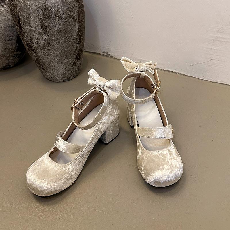 Fashion 2024 Women Mary Janes Shoes New Fashion French Heart-shape Buckle Round Toe High Heels