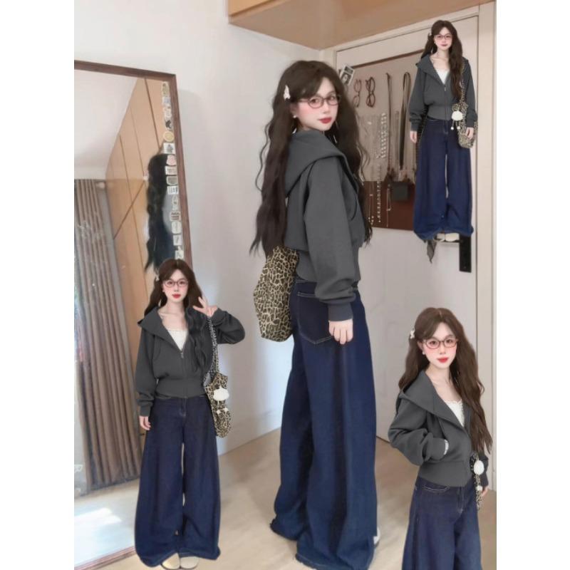 Dark gray short sweater women's thick coat slim-fitting waist hooded top early winter wear with slim shoulders