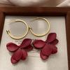 Red Three-Dimensional Petal Flower Stud Earrings Three-Dimensional Unique Stud Earrings Elegant High-Grade Light Luxury Versatile Earrings