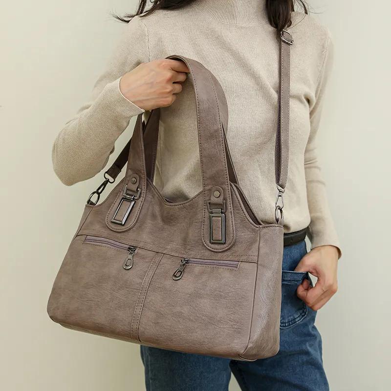 

Women s Solid Color Large Capacity Shoulder Bags чорний