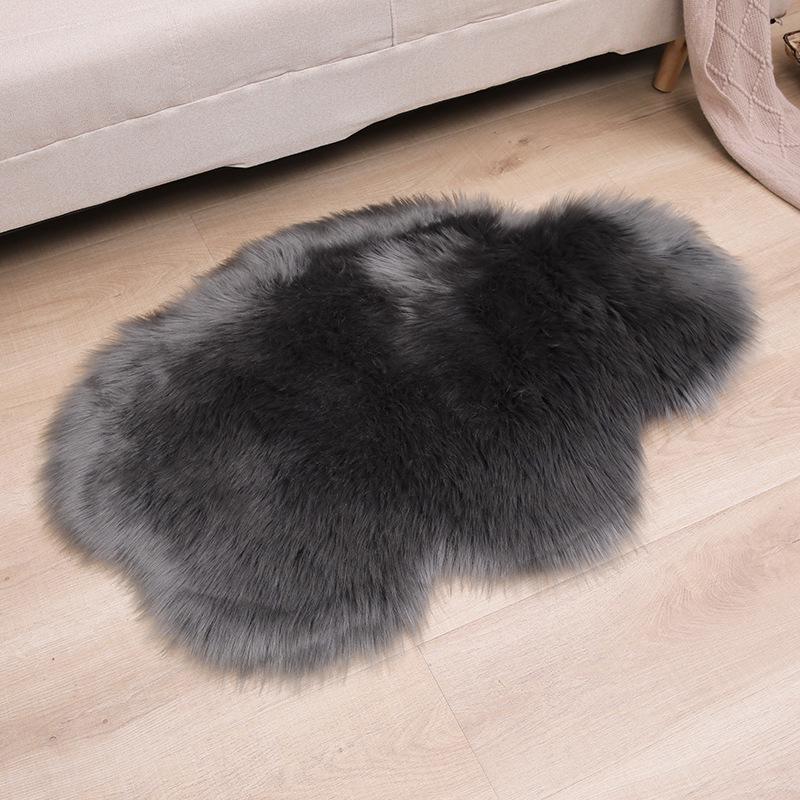 Cloud-Shaped Long Pile Rug for Bedroom or Living Room - Cute, Luxurious, and Machine Washable