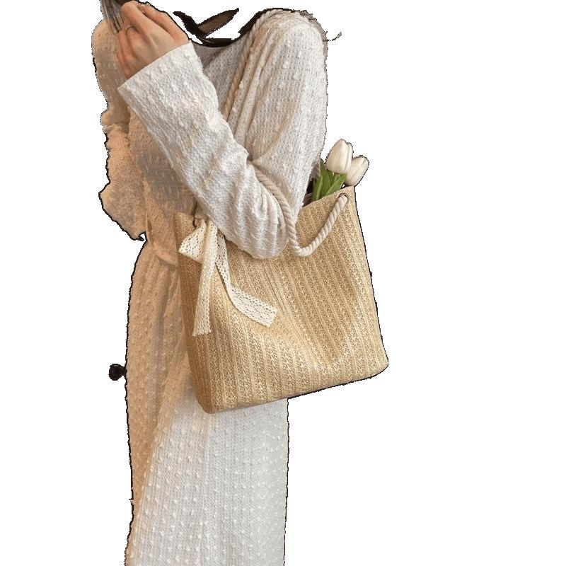 2025 Vielseitige Strandtasche aus Stroh im Pastoralstil: Damenhandtasche mit großem Fassungsvermögen und einzelnem Schulterriemen
