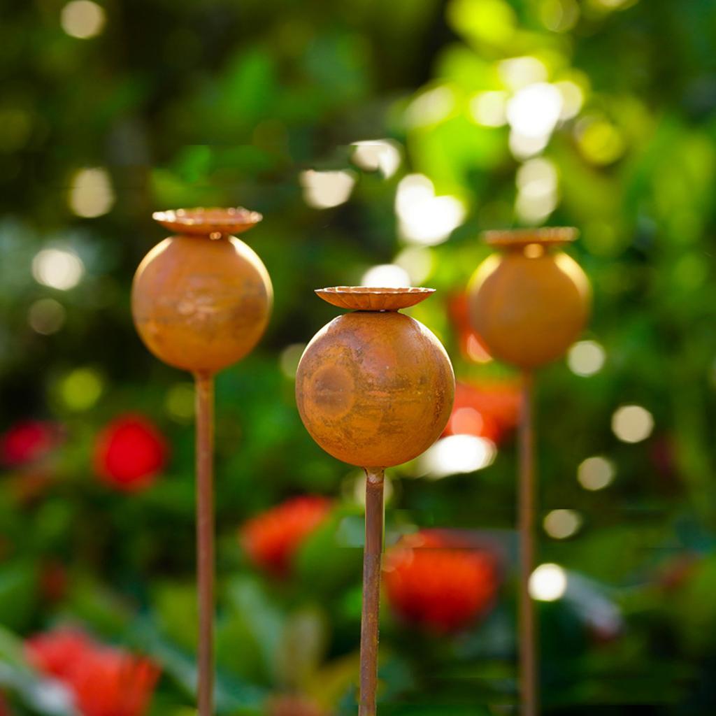 Garten Metall Pflanzenstäbe Set aus 3 Stück Rostige Kugel Design Vintage Stil Dekorative Hofakzente für Landschaftsgestaltung und Blumenbeete
