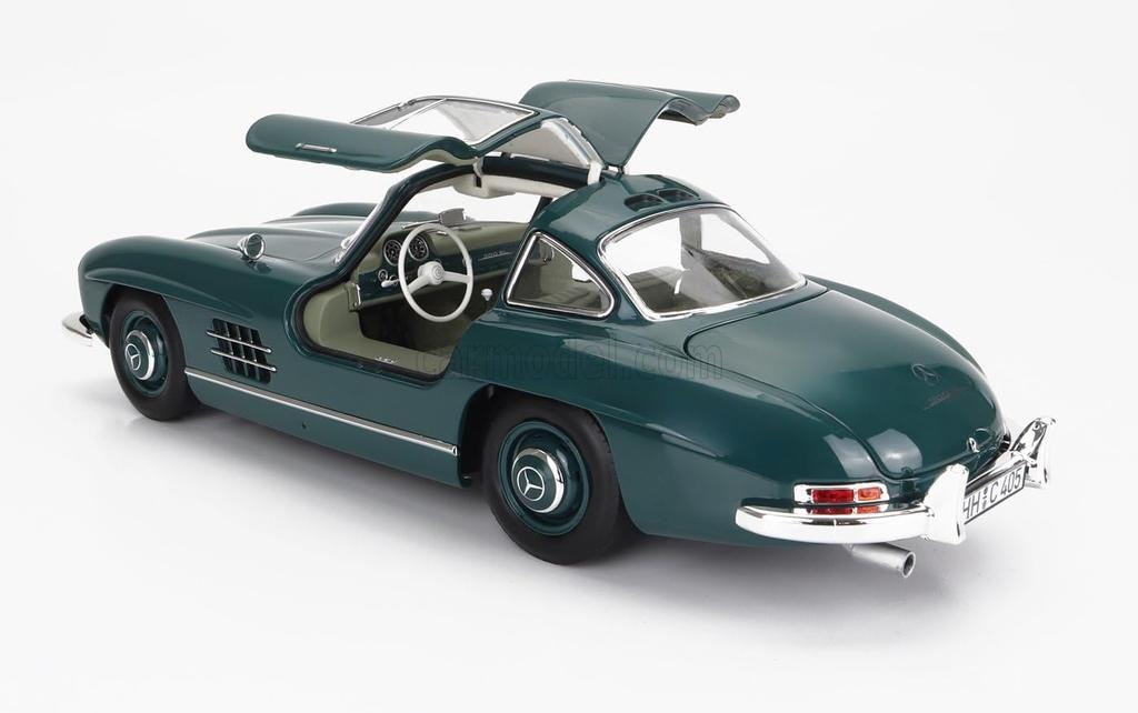 Norev Scale 300SL 1954 Green Gullwing Diecast Car with Full Opening and Closing Mechanism 1/18 Mercedes-Benz (W198)