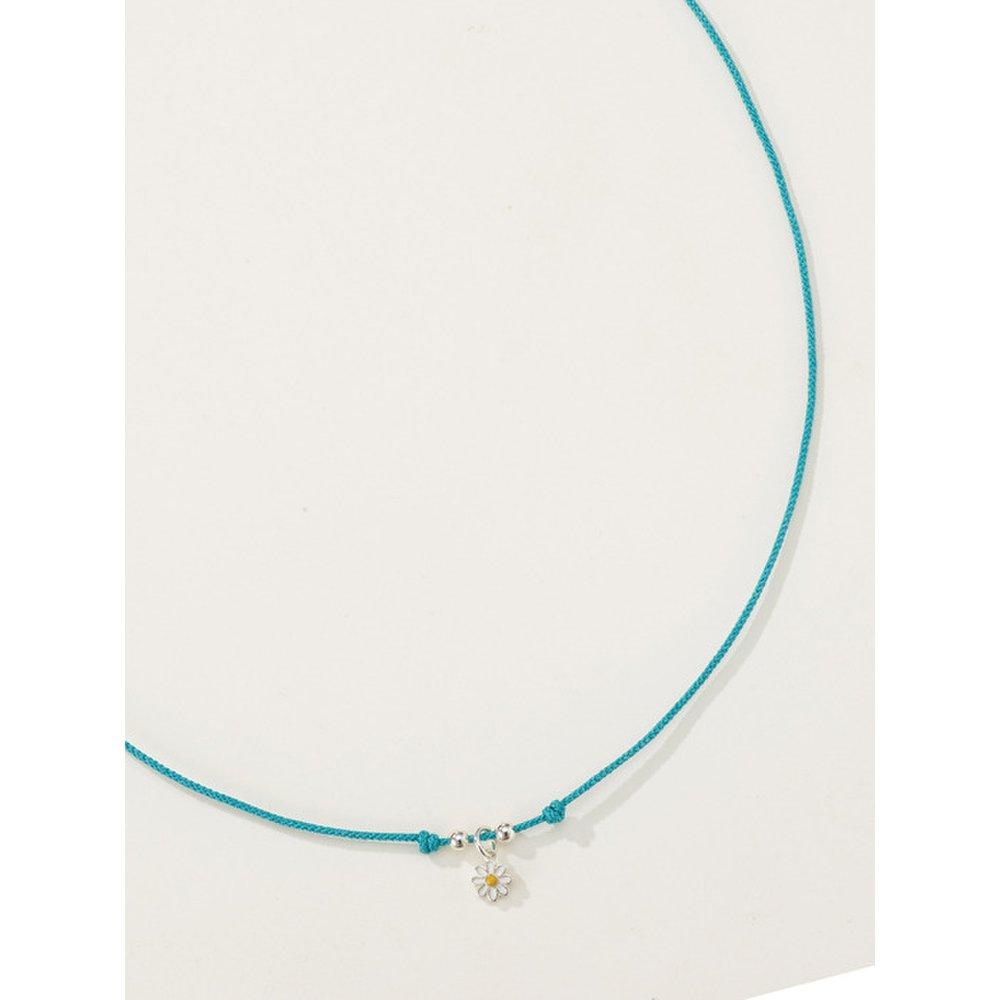 925 Daisy Pendant Silk Necklace