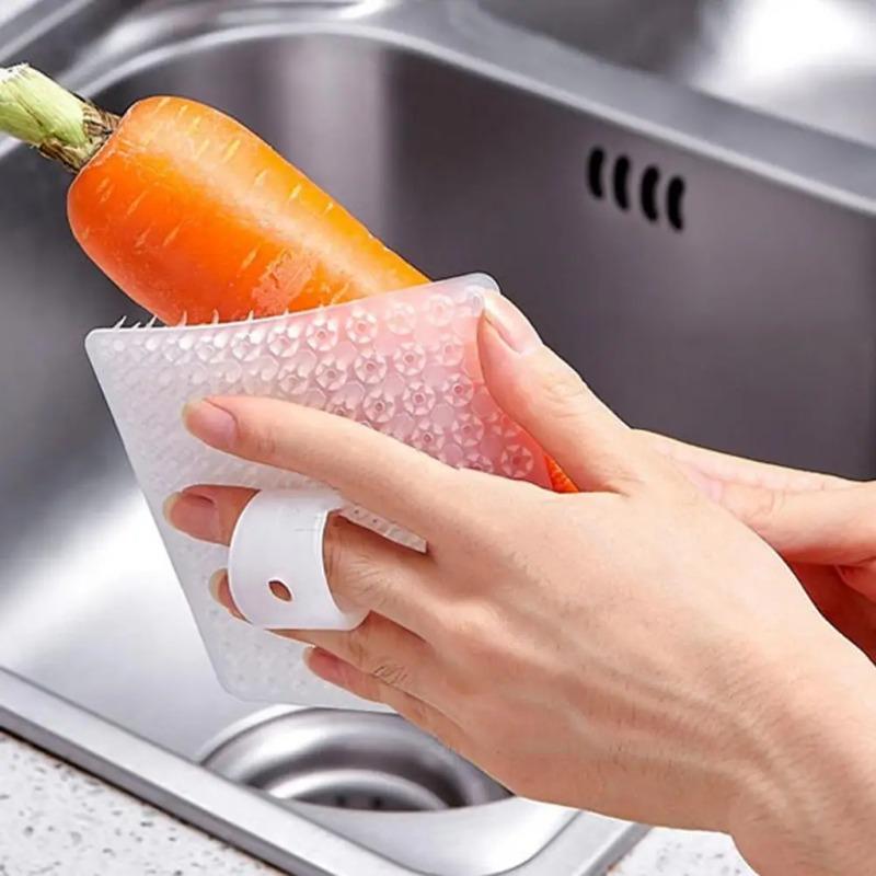 4PCS Kitchen Accessory TPE Material Brush Ergonomic Fruit Vegetable Brushes with Gentle Elastic Bristles for Set of 4 Kitchen Tools