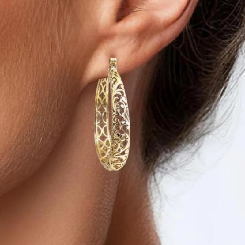 Vintage Golden Plated Hand- Carved Hollow Hoop Earrings for Women  Classic Daily Banquet Jewelry Accessories Crafts Gifts
