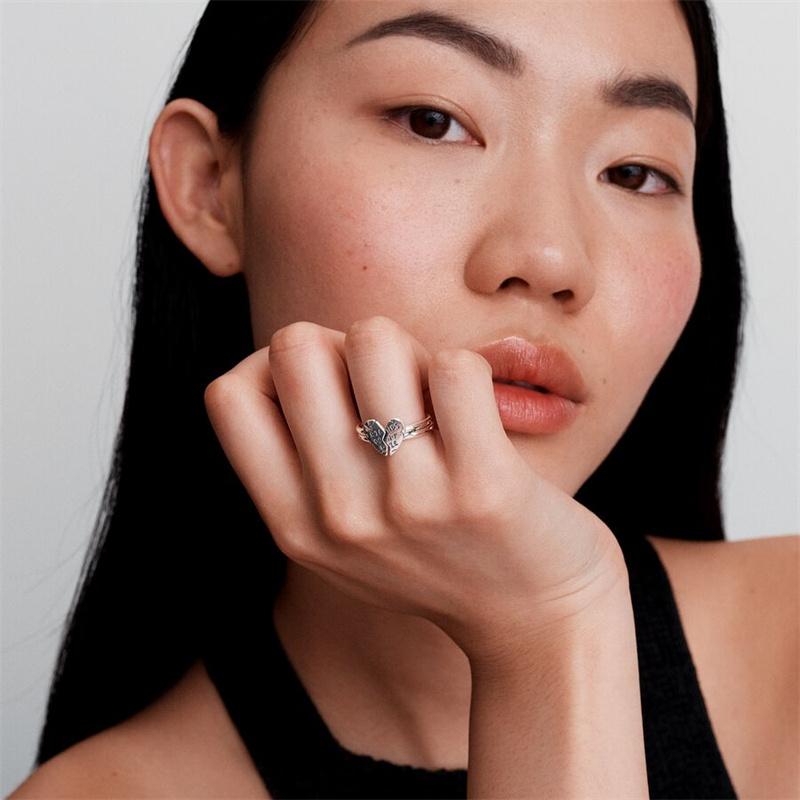 2025 New In 925 Sterling Silver Sparkling Pink Bow Ring for Women Exquisite Style Fashionable for Parties Wedding Jewelry Gifts