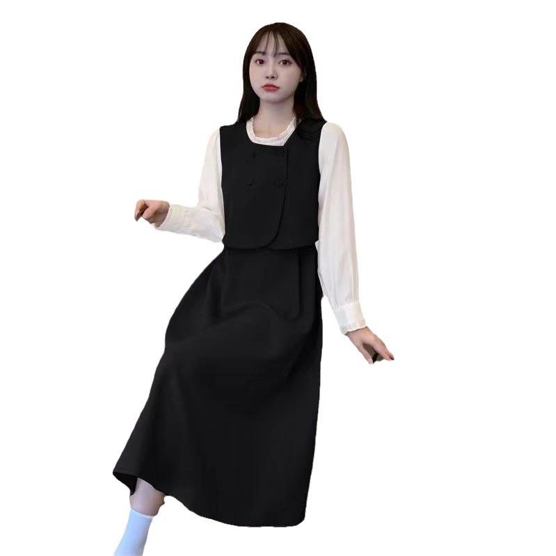 Large size women's long-sleeved dress autumn and winter round neck fake two pieces double-breasted contrasting color temperament a-word skirt
