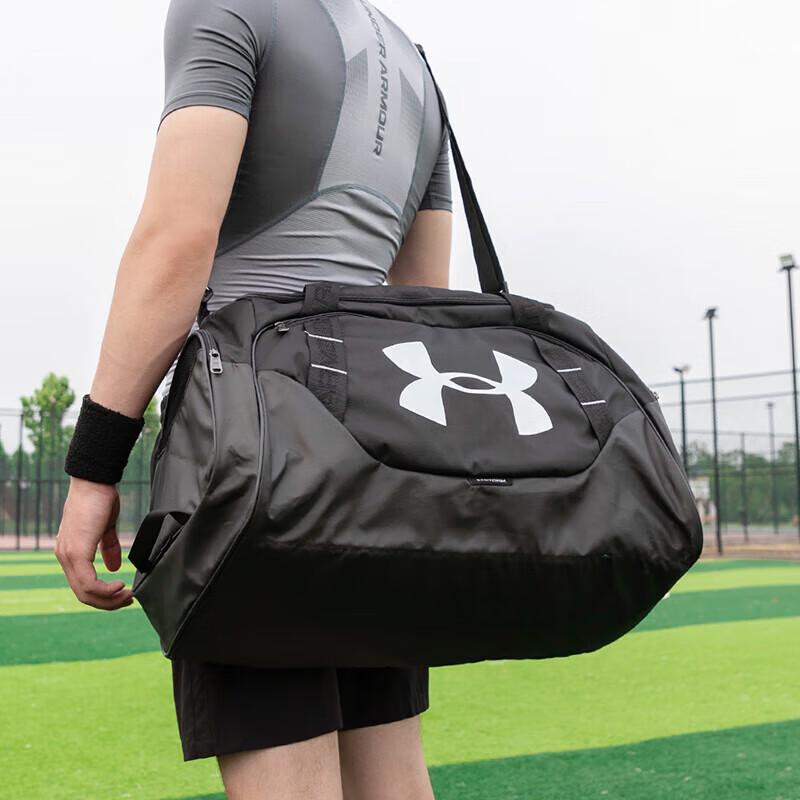 Under Armour Unisex Large Capacity Crossbody Shoulder Bag One Size