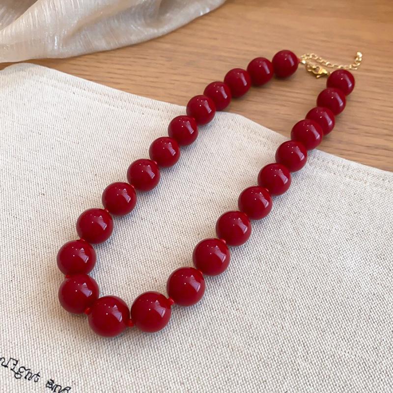 Elegant Summer Acrylic Beaded Necklace: Fashionable Round Clavicle Chain Jewelry