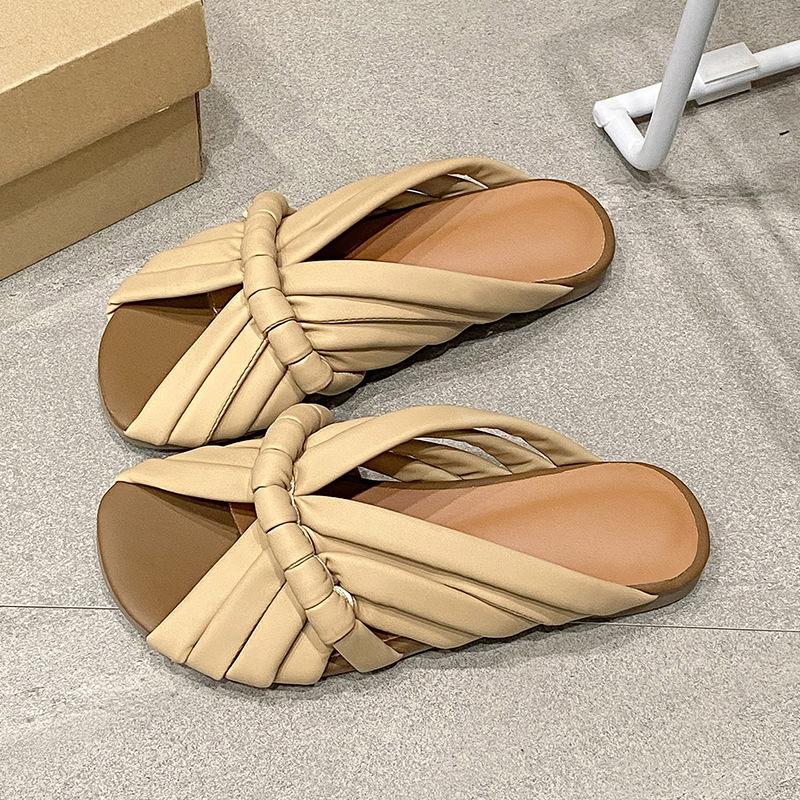 2025 summer new flat-bottomed soft-bottomed cool slippers women's summer wear one-word slippers fish mouth leather square head cool slippers