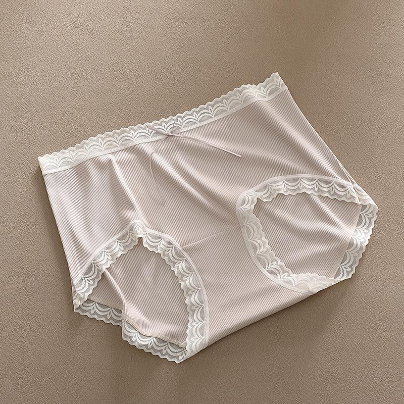 Small and Fresh Color Scheme Pure Desire Lace Panties Breathable One Size Fits All Triangle Women’s Panties