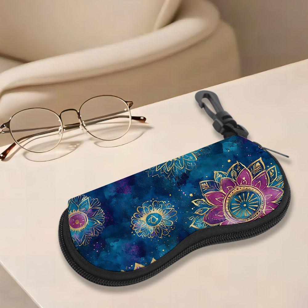 2D-Boho Mandala Floral Print Protective Sunglasses Case, Soft Velvet Eyeglasses Storage Pouch, Portable Zipper Eyewear Container for Travel Women Gift