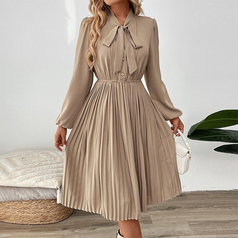 Elegant Pleated Skirt Dress with Bow Tie Collar and Puff Sleeves
