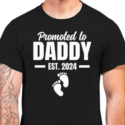26 Promovido a Papai Est.2024, Camiseta Personalizada Para Pai, Presente de Dia dos Pais, Camiseta Unissex