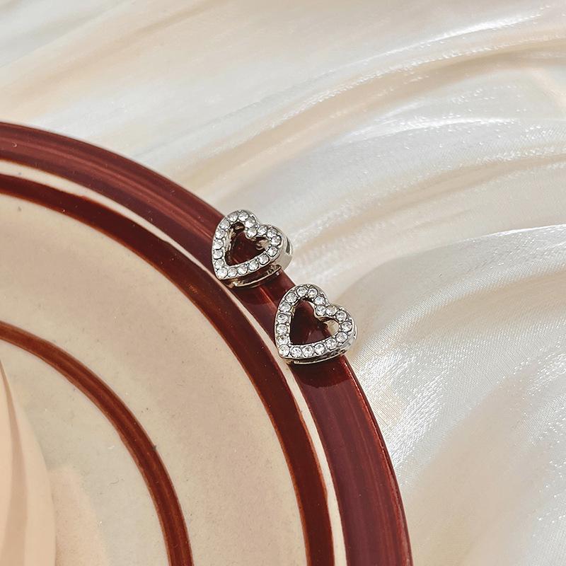 Silver Needle Heart-Shaped Diamond Studs - Trendy, Cool, and Sweet Earrings