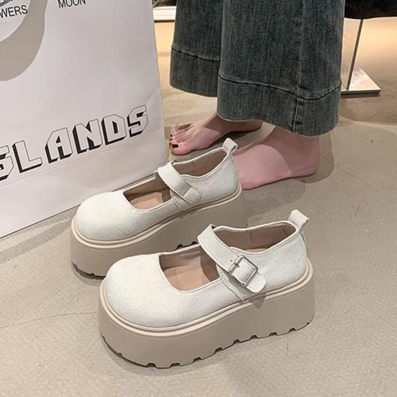 Retro thick-soled shallow-mouth single shoes women's new spring matching skirts versatile round-headed Mary Jane shoes