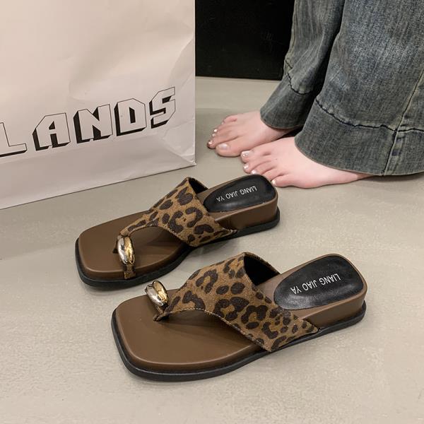 Fashion Shoes For Girls Womens Slippers Outdoor Platform Rubber Flip Flops Pantofle Slides Lady Hawaiian Soft 2025 Casual Leisure