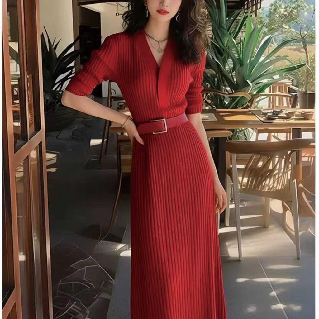 2025 Autumn and Winter New French High-End Temperament Long-Sleeved Knitted Dress for Women