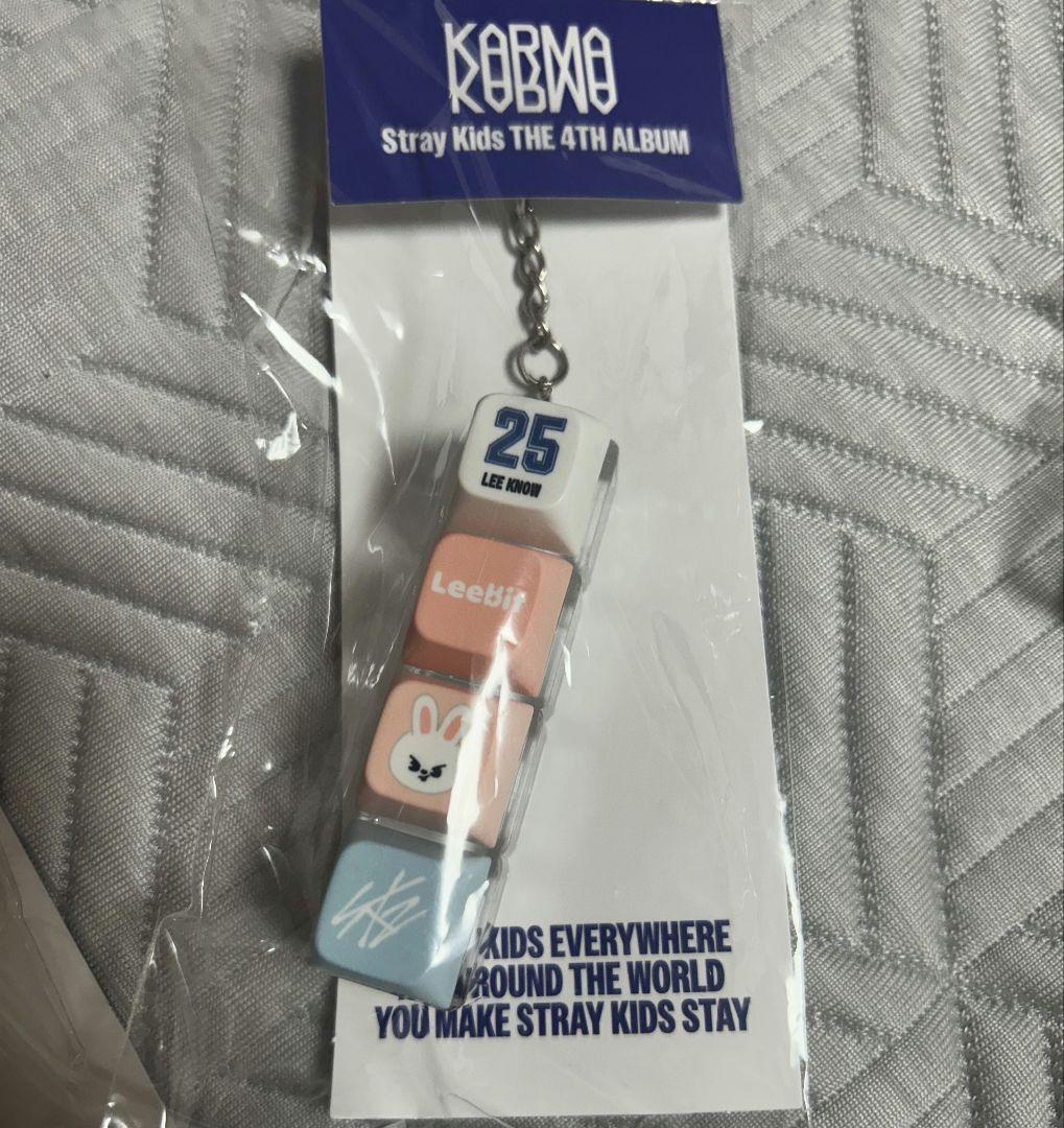 

[Б/У] Stray Kids Korean Karma Pop-Up Брелок для ключей Рено