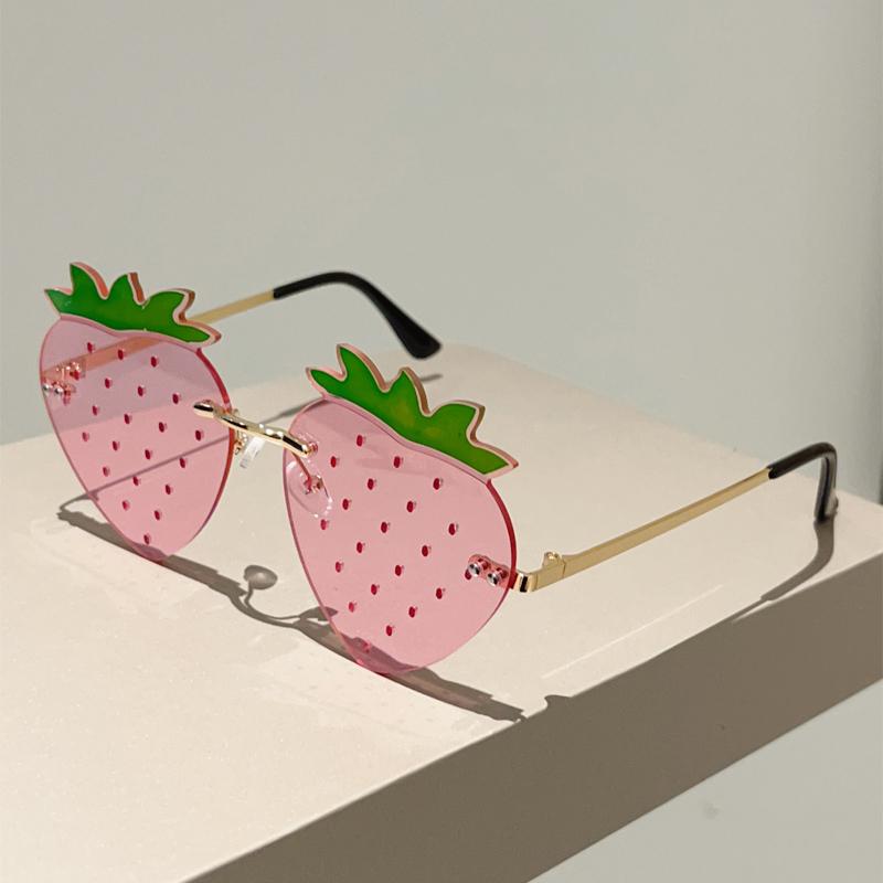 

KAMMPT Strawberry Shaped Sunglasses Fashion Cute Multi-color Beach Vacation Shades Women Trendy Stylish Design Rave Sun Glasses golden розовый