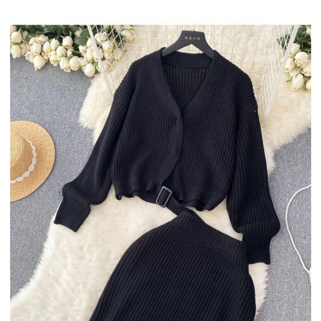 French Light Luxury Lazy High-end Knitted Fashion Suit Women's Autumn and Winter Loose Long-sleeved Top + High Waist Skirt