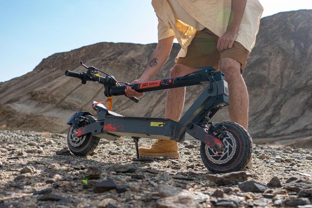 KuKirin G2 Ultra Electric Scooter 2*800W Motor, 48V 18Ah Battery, 10-inch Tires, Touch Screen, Built-in Speakers, 55KM Range E-Scooter