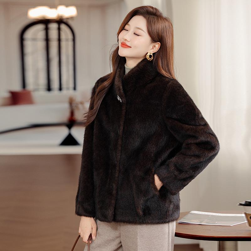 Noble Lady Winter Plush Faux Fur Coat for Middle-aged & Elderly Women
