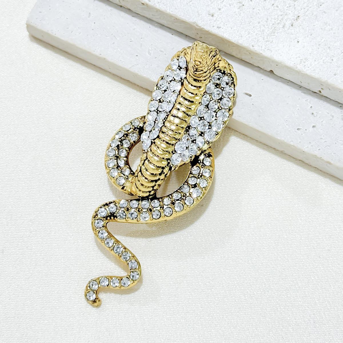 

Новая мужская индивидуальная креативная брошь в виде змеи из сплава со стразами, модные аксессуары