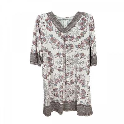 Kleding voor thuis en om te slapen – Nachthemden, peignoirs en slip-on jurken