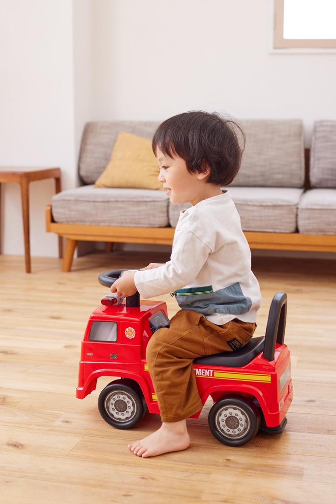 NONAKA WORLD Passenger ACTROS Red 2520 Just the Right Size To Fit In Your Room Mercedes-Benz