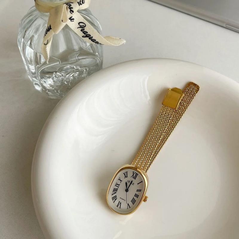 Women Quartz Watch Luxury Oval Tonneau Shaped Clock Vintage Roman Numerals Gold Sliver Steel Orologio Reloj Ladies Wristwatch