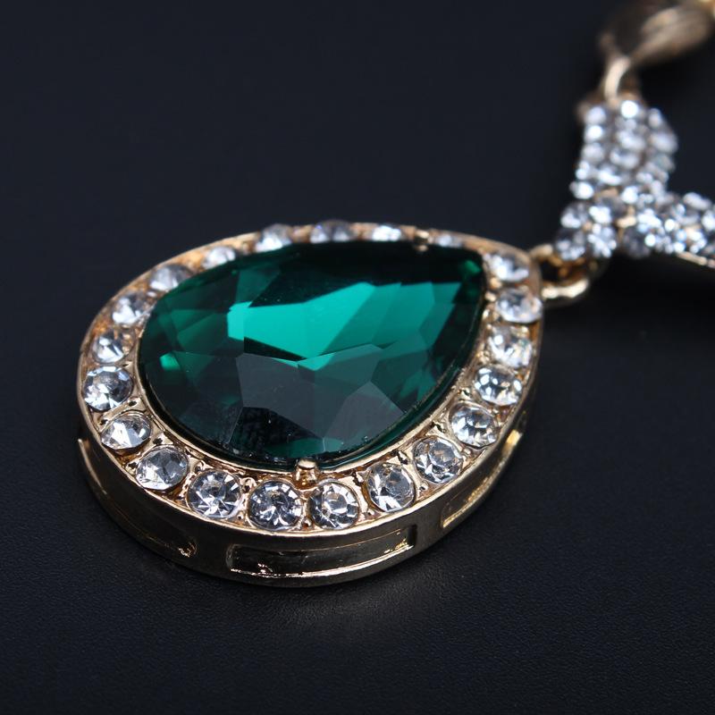 C222 Europäisches & Amerikanisches Legierungs-Halskettenset: Wassertropfen Edelstein Schlüsselbeinketten für Brautbankett