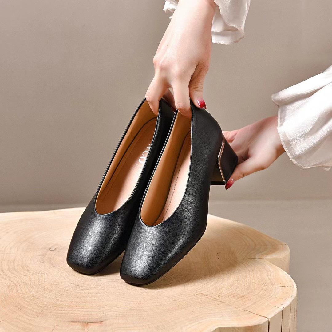 

Весенние и летние модели, женская обувь с квадратной головкой и неглубоким носком, простая темпераментная рабочая обувь из воловьей кожи 34 чёрный